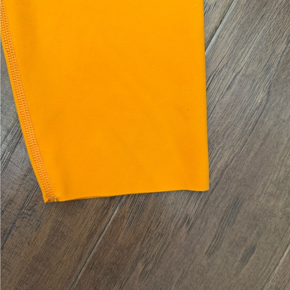 Aerie Offline Bright Orange Neon Leggings size large - Picture 2 of 4